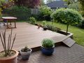 Holzterrasse mit Schraege