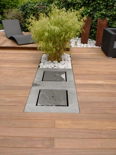  Holz im Garten