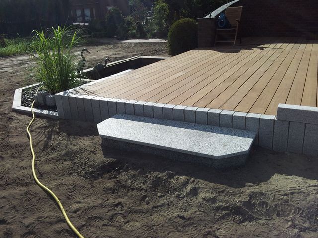 Holzterrasse mit Struffe