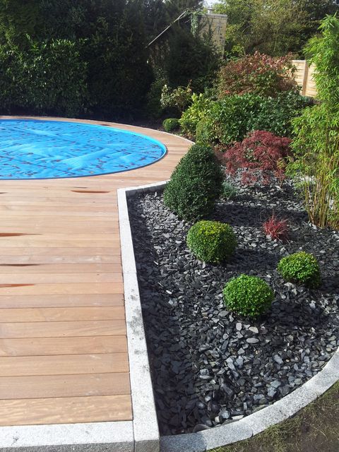 Split GRanit und eine Holzterrasse