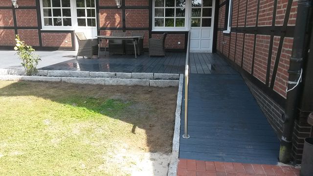 UPM mit Rampe für Rollstuhl